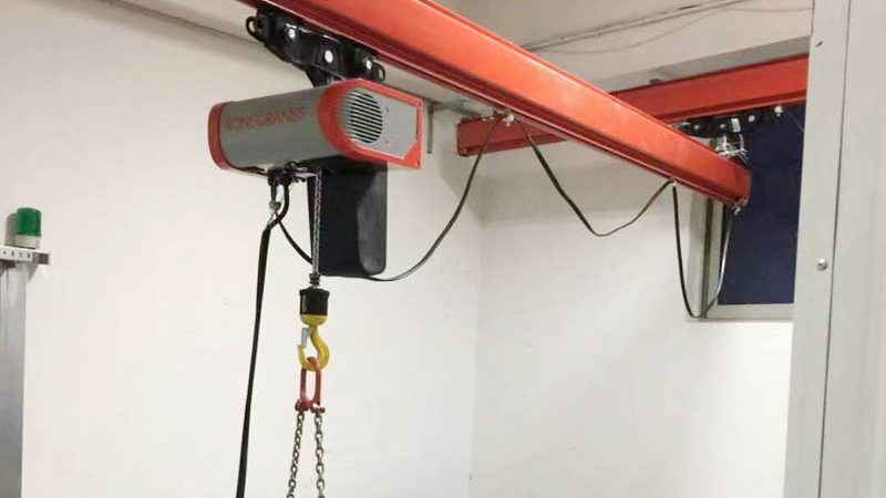 小型悬臂吊旋转角度，标准与实际应用**
